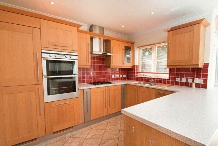 5 Bedroom House To Rent In Willowmead Close, Runcton, PO20