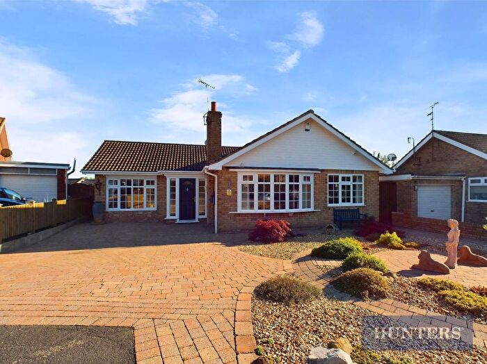 3 Bedroom Detached Bungalow For Sale In Maple Close, Bridlington, YO16