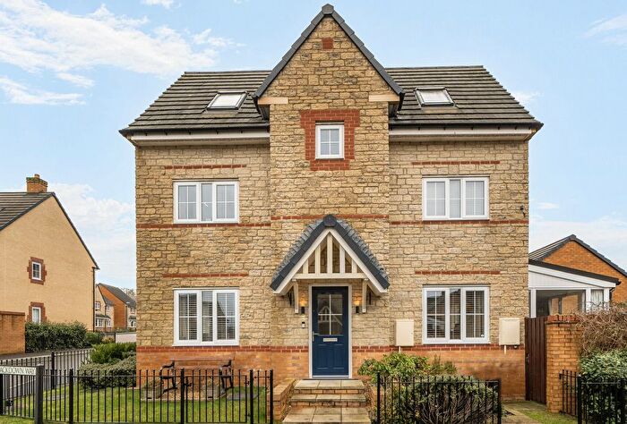 4 Bedroom Detached House For Sale In Blackdown Way, Midsomer Norton, Radstock, Somerset, BA3