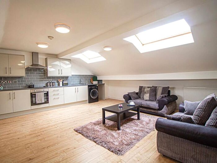 2 Bedroom Apartment To Rent In Apt, East Parade #, HG1