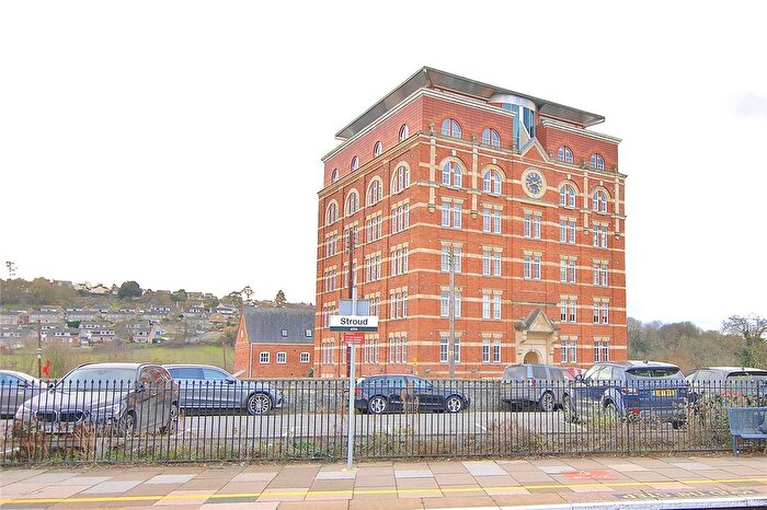 2 Bedroom Flat To Rent In Hill Paul, Cheapside, Stroud, Gloucestershire, GL5