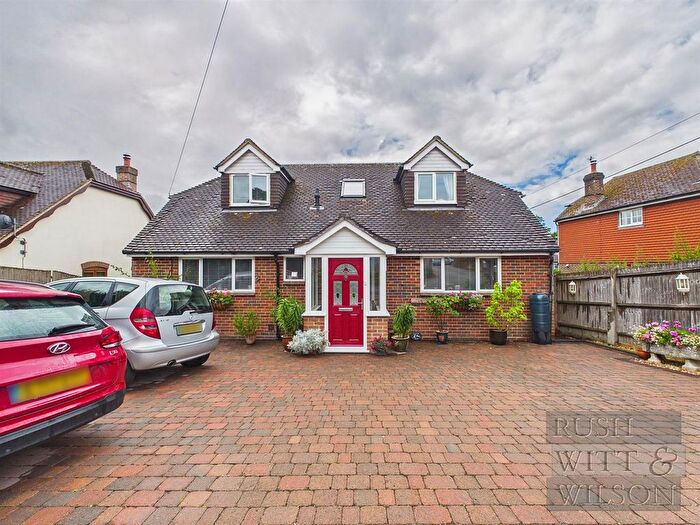 4 Bedroom Detached Bungalow For Sale In Meadow Lane, Sedlescombe, Battle, TN33