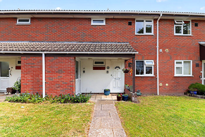 1 Bedroom Flat For Sale In Bure Court, Sopwith Close, Christchurch, BH23