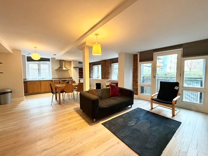 2 Bedroom Apartment To Rent In The Gallery, Blackfriars Street, Salford, M3