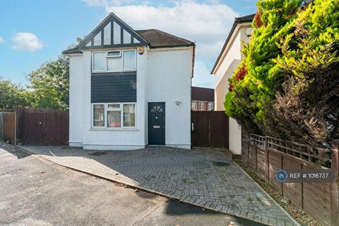 2 Bedroom Detached House To Rent In Homefield Gardens, Mitcham, CR4