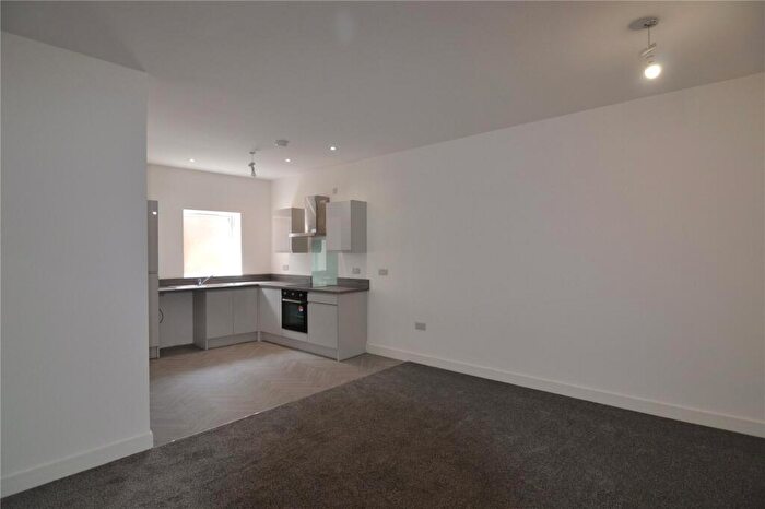 2 Bedroom Apartment To Rent In South Parade, Whitley Bay, NE26