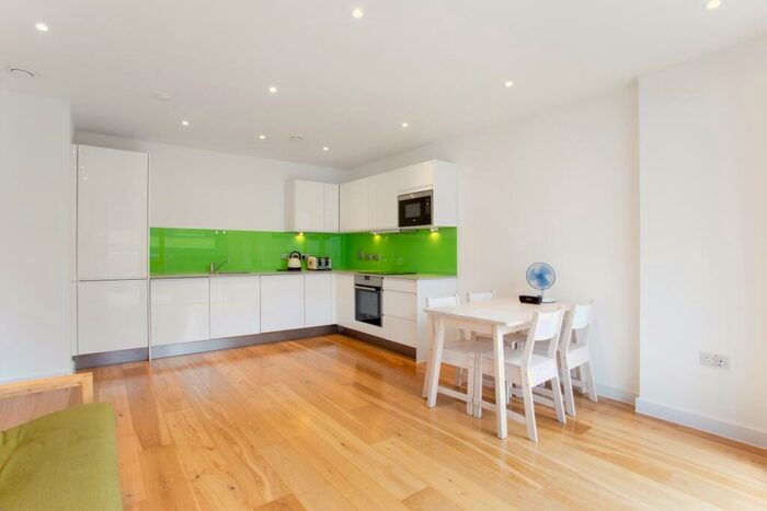 1 Bedroom Apartment To Rent In Canonbury Road London, N1