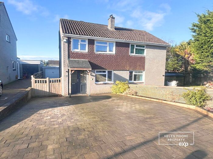 3 Bedroom Semi-Detached House For Sale In Wearde Road, Saltash, Cornwall, PL12