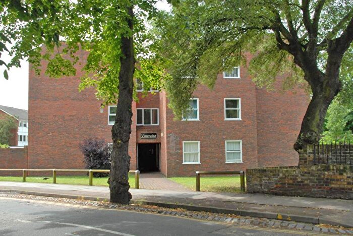 Apartment To Rent In Viewpoint, Lee Park, London, SE3