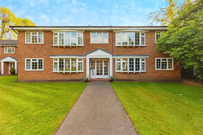 2 Bedroom Flat For Sale In Brooklands Road, Sale, M33