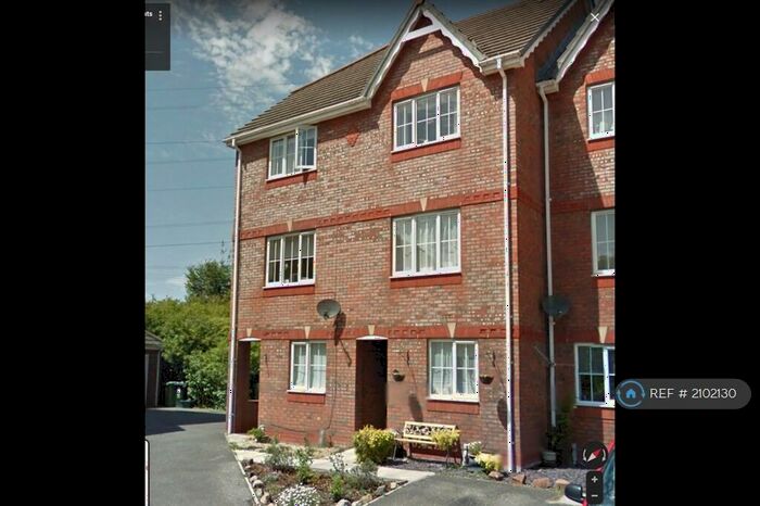 4 Bedroom Terraced House To Rent In Cowdery Heights, Old Basing, Basingstoke, RG24