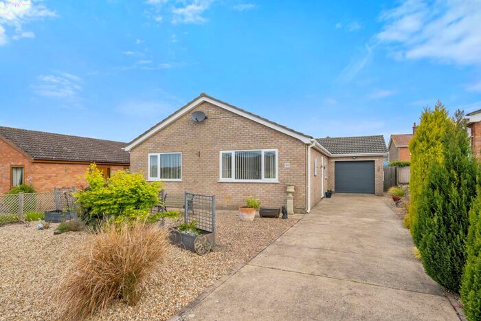 3 Bedroom Detached Bungalow For Sale In Thornton Crescent, Horncastle, LN9