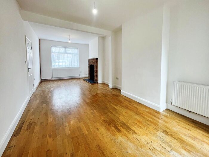 4 Bedroom Terraced House To Rent In Hampden Road, Grays, RM17