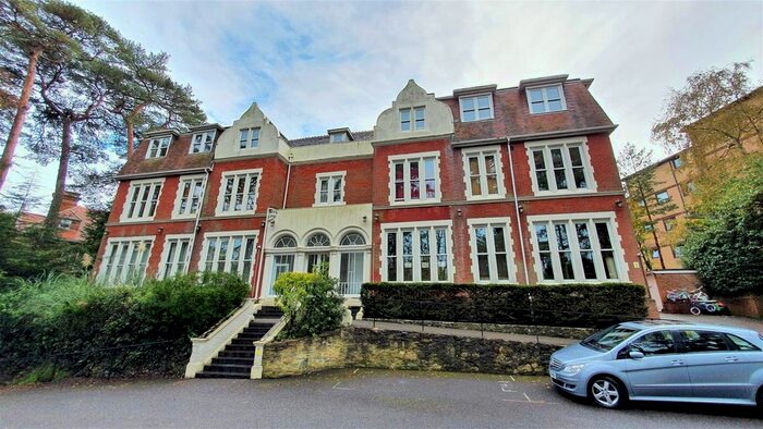 2 Bedroom Flat To Rent In Chinegate Manor, Knyveton Road, Bournemouth, BH1