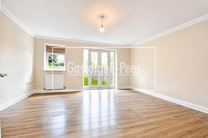 3 Bedroom Terraced House To Rent In Stayton Road - Sutton, SM1