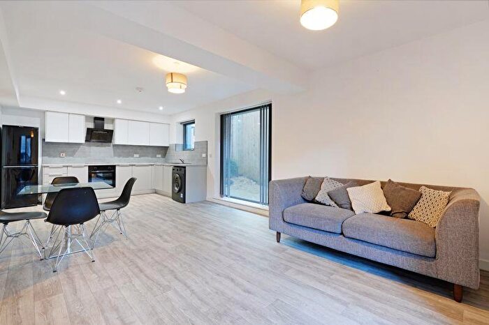 2 Bedroom Apartment To Rent In Apt Ashton Point, Upper Allen Street, Sheffield, B1