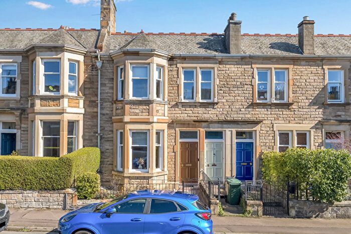 2 Bedroom Flat For Sale In Lixmount Avenue, Edinburgh, EH5