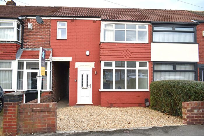 3 Bedroom Terraced House To Rent In Somerford Road, Stockport, SK5