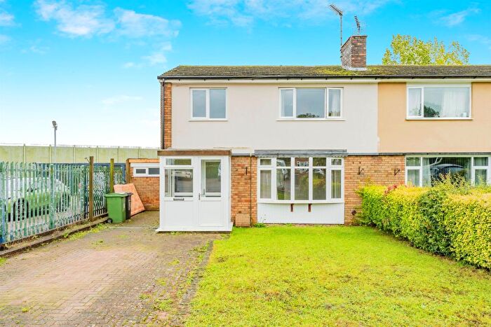 3 Bedroom Semi-Detached House For Sale In Welland Avenue, Gartree, Market Harborough, LE16