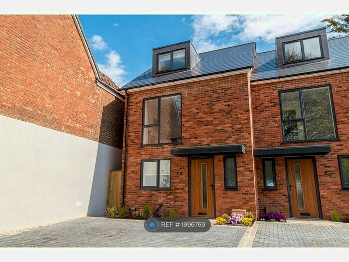 3 Bedroom Semi-Detached House To Rent In Denmark Lane, Poole, BH15