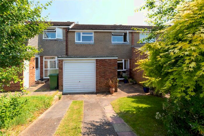 3 Bedroom Terraced House For Sale In Shepherds Way, Harpenden, Hertfordshire, AL5