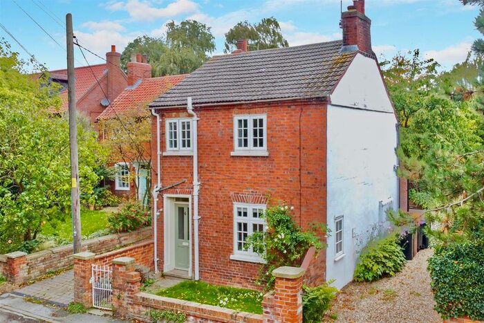3 Bedroom Detached House For Sale In Meeting House Lane, Brant Broughton, Lincoln, LN5