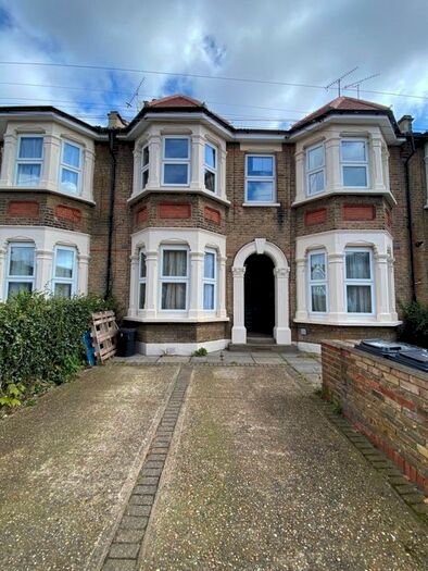 1 Bedroom Flat To Rent In Morland Road, Ilford, IG1