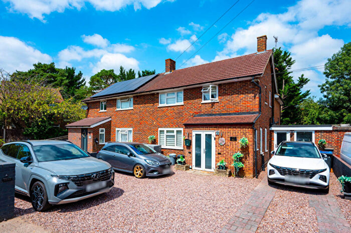 3 Bedroom Semi-Detached House For Sale In Elmbridge Lane, Woking, GU22