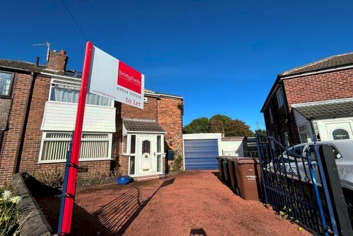 4 Bedroom Property To Rent In Lynwood Close, Pontefract, WF7