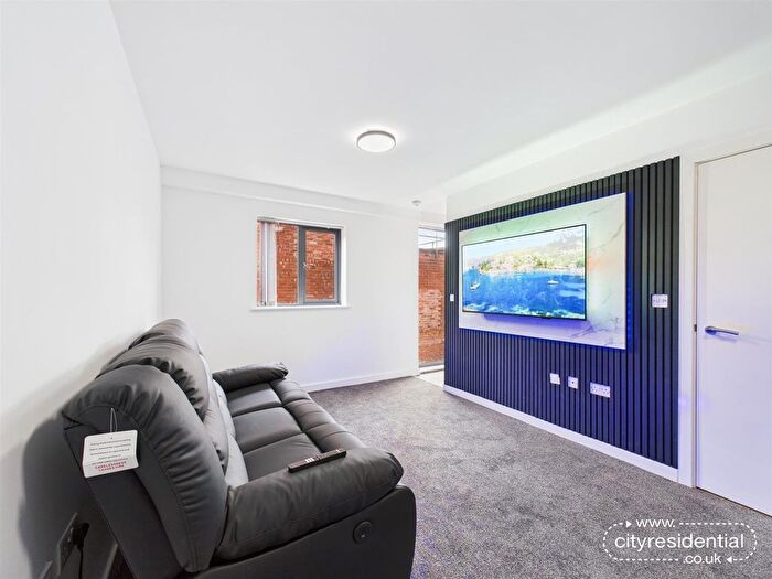 2 Bedroom Flat To Rent In Bridport Street, Liverpool, L3