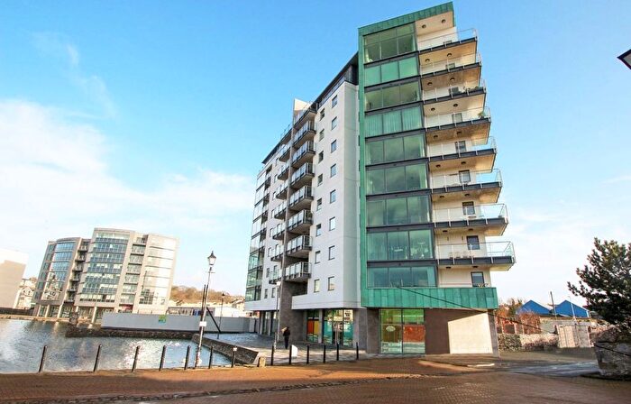 2 Bedroom Flat For Sale In Marrowbone Slip, Plymouth, PL4