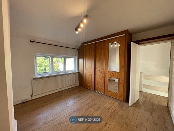 4 Bedroom Terraced House To Rent In Allenby Road, Southall, UB1