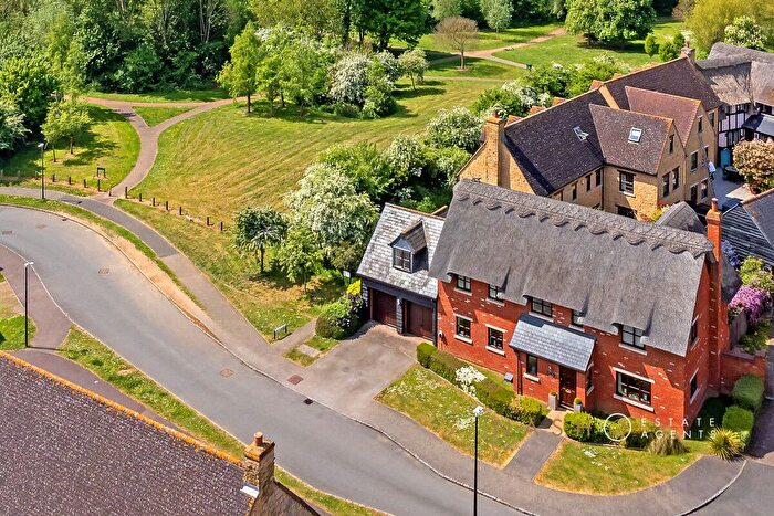 4 Bedroom Detached House For Sale In Goldhawk Road, Monkston Park, MK10