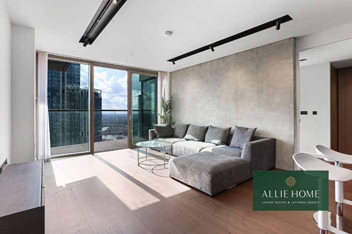 2 Bedroom Flat For Sale In Park Dr, London, E14