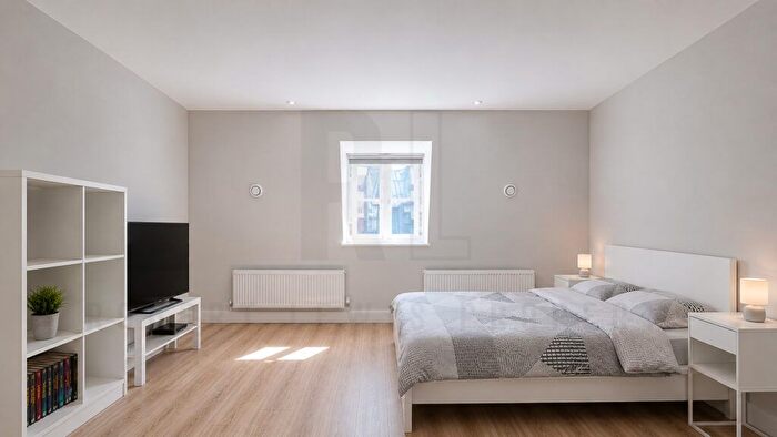 Studio To Rent In Tapster Street, High Barnet, Barnet, EN5
