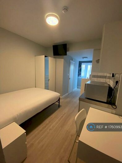 Studio To Rent In St. Johns Road, Wembley, HA9