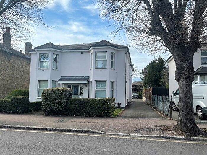 1 Bedroom Flat To Rent In Eastern Road, Romford, Essex, RM1