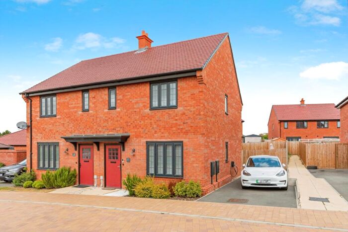 2 Bedroom Semi-Detached House For Sale In Hollowell Street, Wollaston, Northamptonshire, NN29