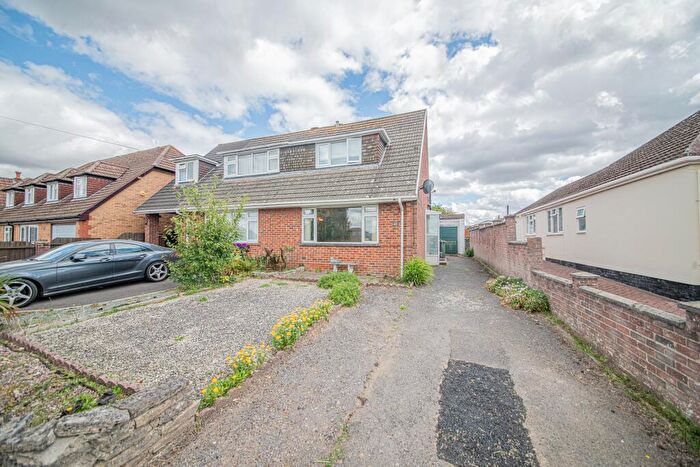 2 Bedroom Semi-Detached House For Sale In Weavills Road, Bishopstoke, Eastleigh, SO50
