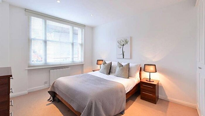 Studio To Rent In Hill Street, Mayfair, London, W1J