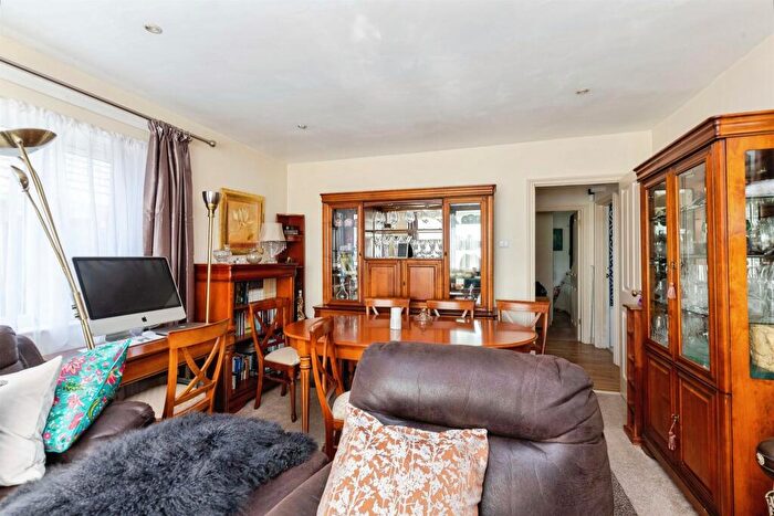2 Bedroom Detached Bungalow For Sale In Pingle Close, Whittlesey, Peterborough, PE7