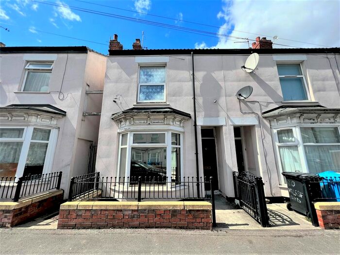 2 Bedroom Terraced House To Rent In Aylesford Street, Hull, HU3