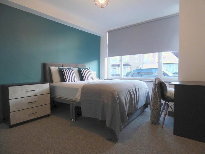 5 Bedroom Property To Rent In Toronto Road, Horfield, Bristol, BS7