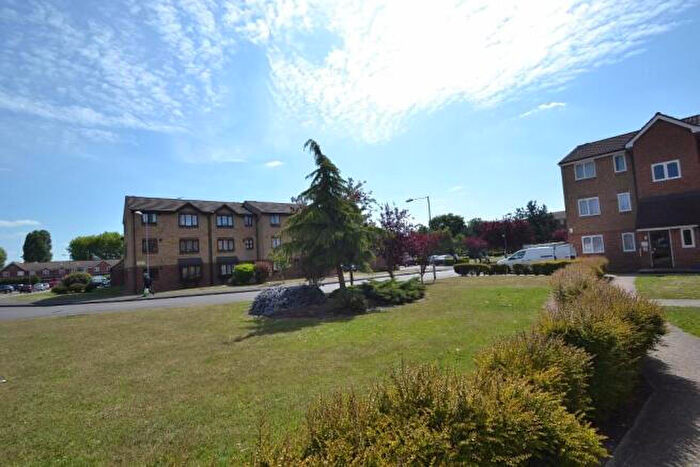 1 Bedroom Flat To Rent In Dagenham East, Dagenham, Essex, RM10