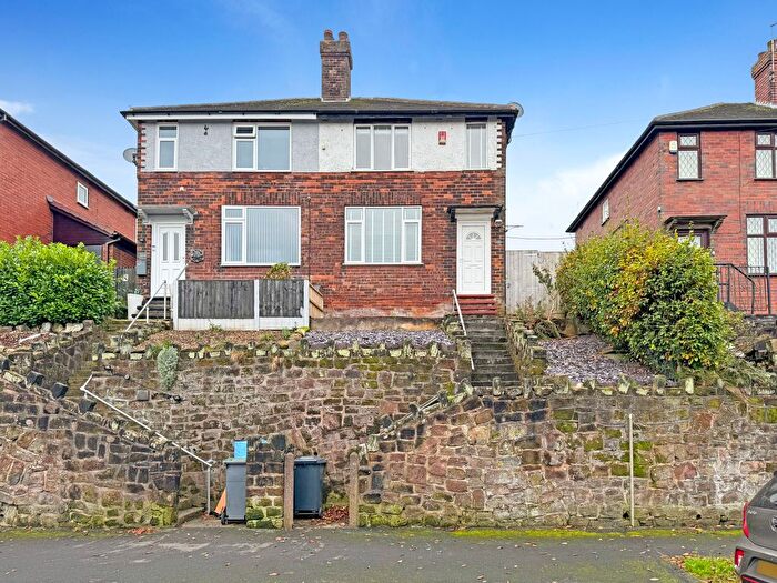2 Bedroom Semi-Detached House To Rent In Broadway, Meir, Stoke-On-Trent, ST3