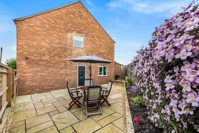 2 Bedroom End Of Terrace House To Rent In Chipping Norton, Oxfordshire, OX7