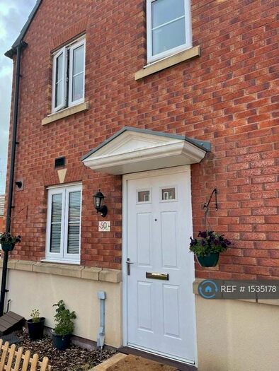 3 Bedroom End Of Terrace House To Rent In Stryd Bennett, Llanelli, SA15