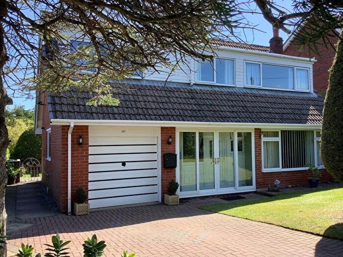 3 Bedroom Detached House For Sale In Llanrwst Road, Upper Colwyn Bay, LL28