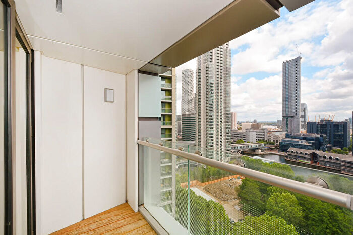 1 Bedroom Apartment To Rent In Lincoln Plaza, Canary Wharf, E14