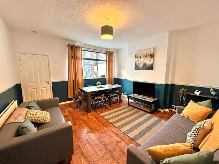 5 Bedroom Maisonette To Rent In Whitley Road, Whitley Bay, NE26